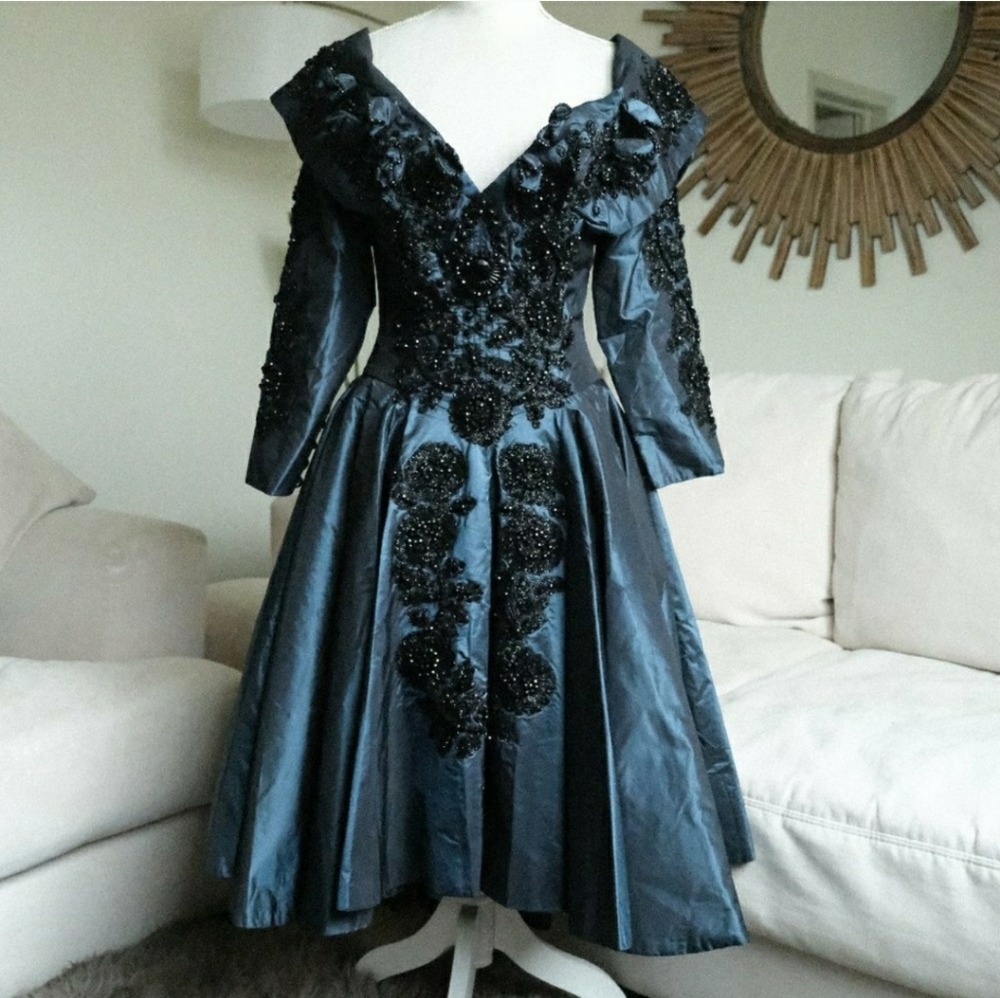 Vintage Eavis‎ & Brown London Indigo Blue Beaded Designer Evening Gown